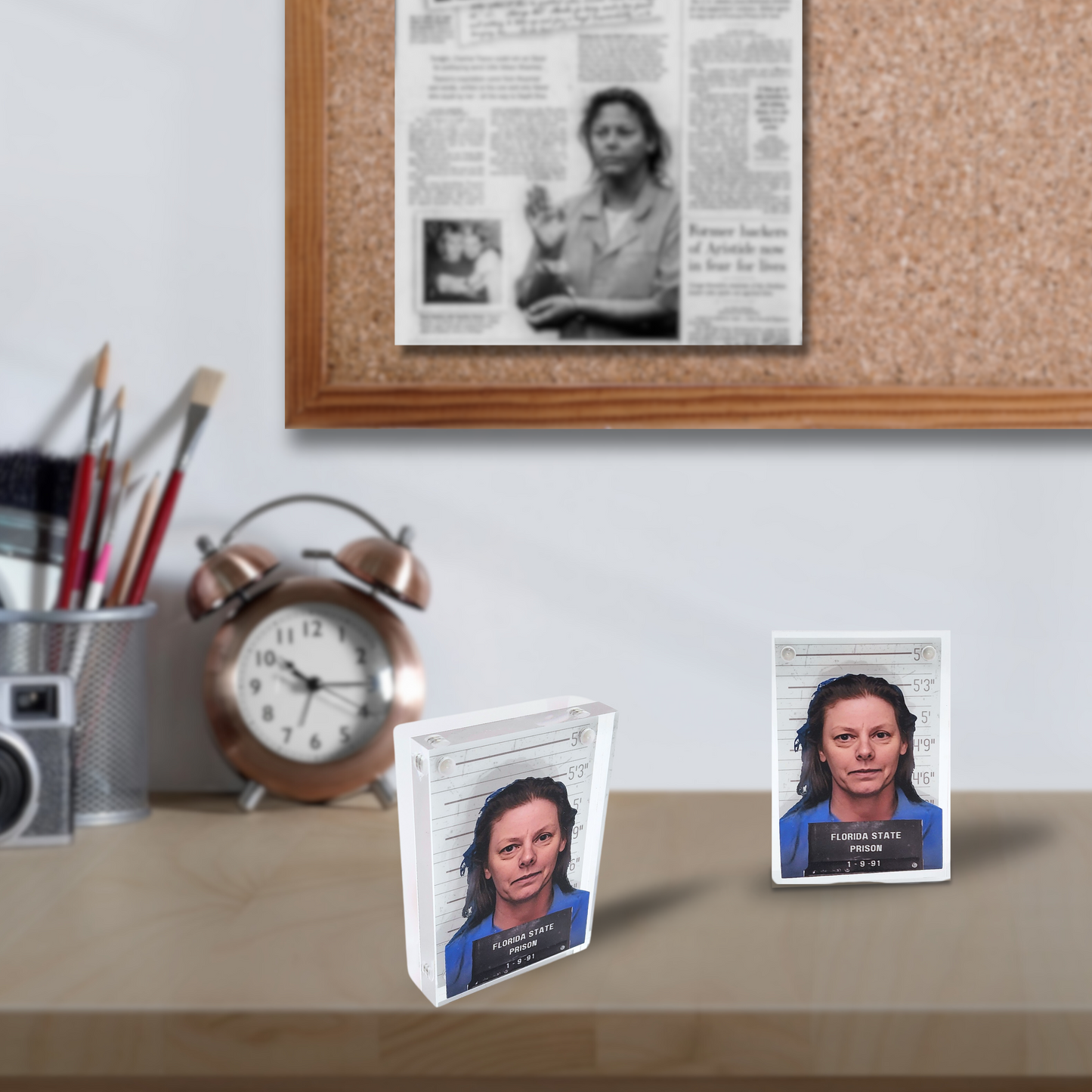 Aileen Wuornos Acrylic Mugshot Decor – True Crime Serial Killer Collectible, Dark Aesthetic Desk or Shelf Display for Horror & Crime Enthusiasts