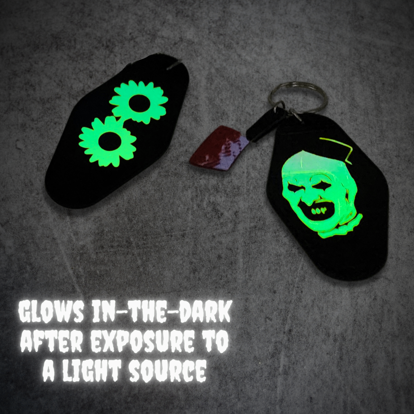Sunflower Art Retro Motel Keychain Glow in the Dark Terrifier with Bloody Knife Charm creepy clown Horror Halloween Gift