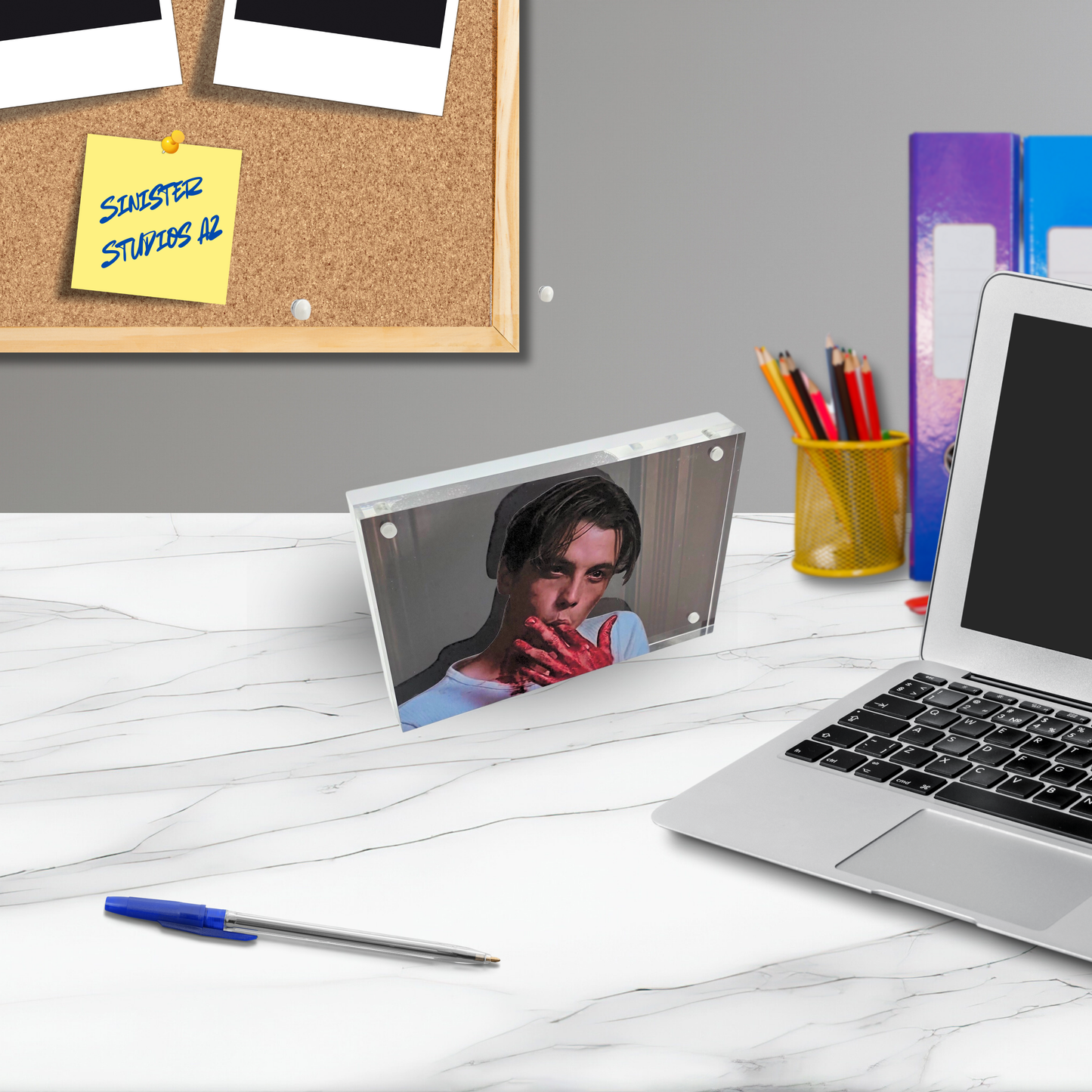 Billy Loomis 3D Effect Acrylic Horror Decor, Scream Inspired Desk Display, Layered Acrylic Slasher Art with Optional Light Base